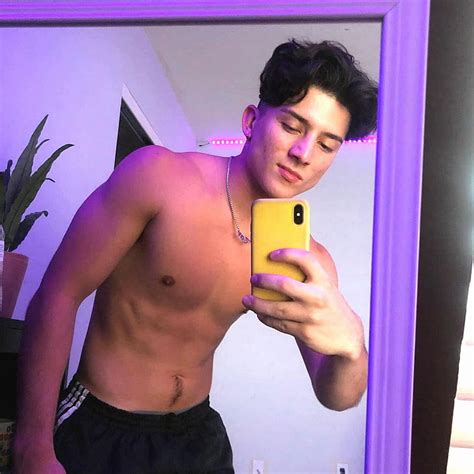 ondreaz lopez nudes|Ondreaz lopez onlyfans